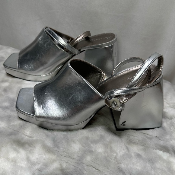 New CIRCUS NY BY SAM EDELMAN Miranda Metallic Ankle Strap Sandals Size 9.5 - Picture 4 of 7